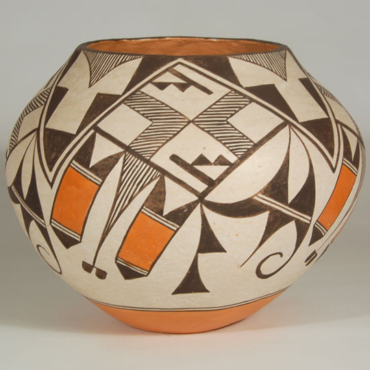 Acoma Pueblo Pottery C3819C